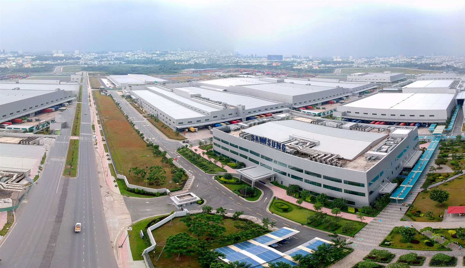 Bất động sản hút 3,5 tỷ USD vốn đầu tư nước ngoài