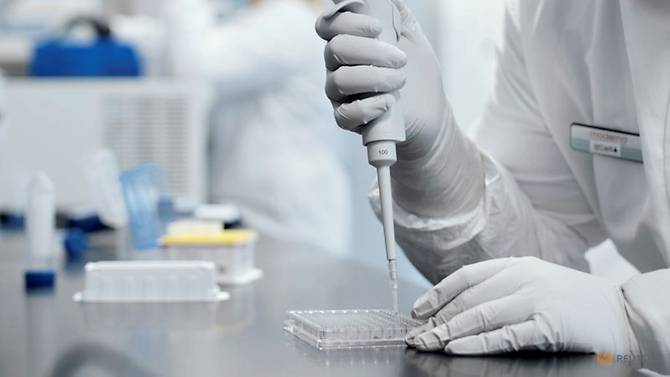 Châu Âu bắt đầu tiêm vaccine Covid-19 vào Giáng sinh