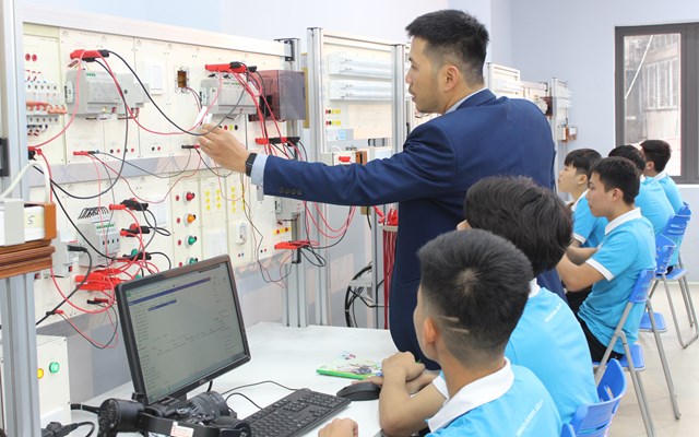 Phát triển trường nghề chất lượng cao