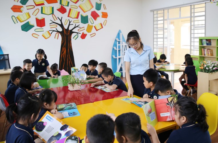 Bỏ quy định chứng chỉ ngoại ngữ và tin học: “Cởi trói” cho giáo viên