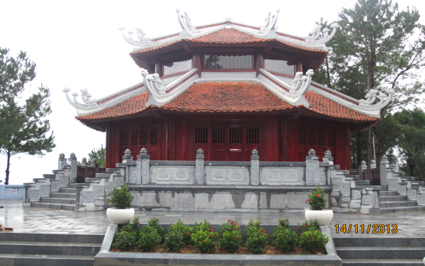 Đền thờ cố Tổng Bí thư Lê Duẩn