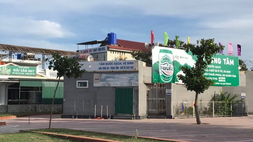 "Bãi tắm biển Xuân Hải - Lộc Hà là ổ siêu lây nhiễm virus chủng Ấn Độ"
