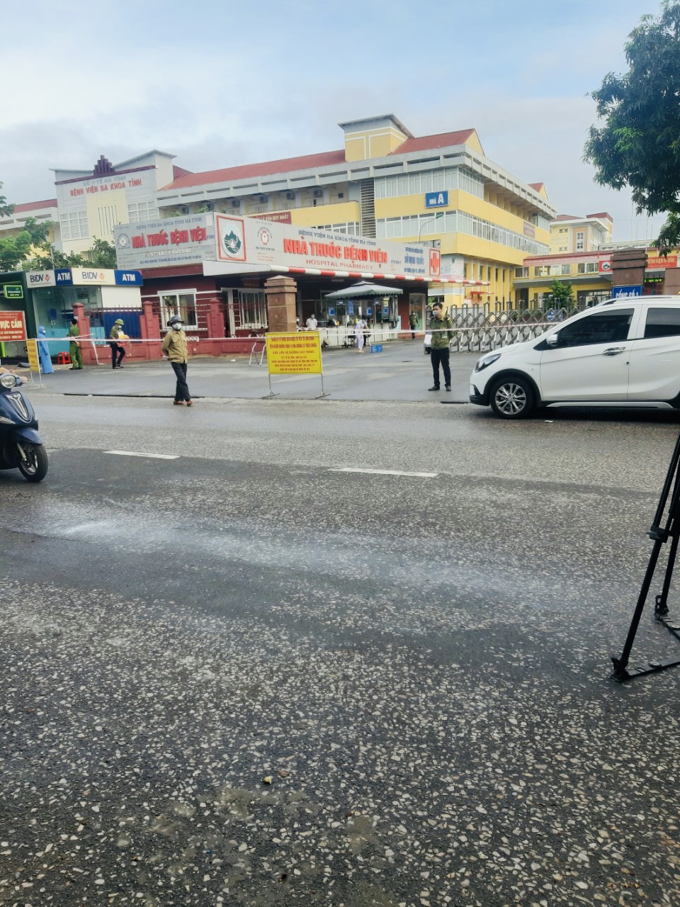 Hà Tĩnh: Thêm 3 bệnh nhân liên quan đến ca bệnh tại BVĐK tỉnh