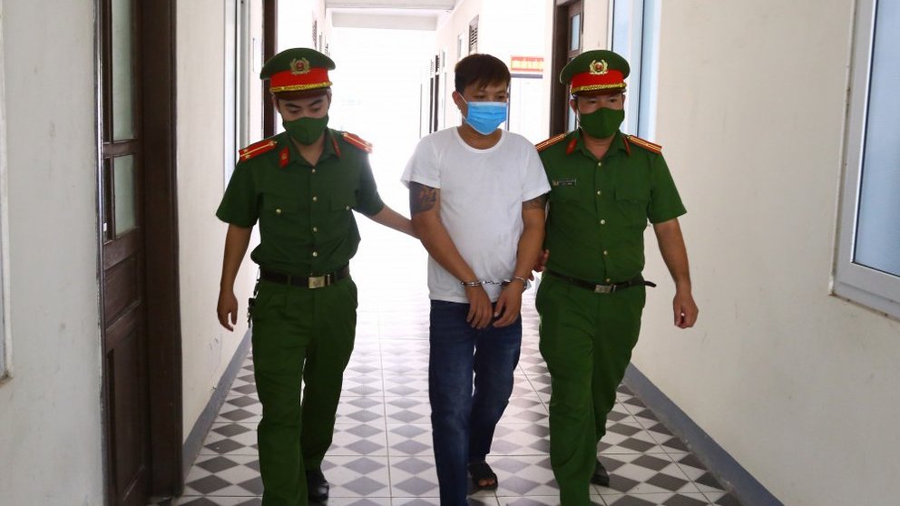 Cẩm Xuyên: Khởi tố đối tượng tấn công cán bộ công an để thông chốt kiểm soát dịch Covid 19