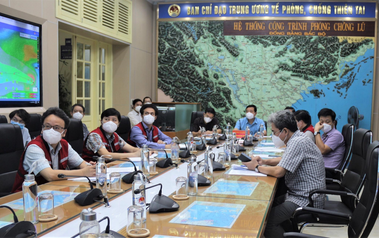 Lên phương án sơ tán dân thuộc “vùng đỏ” để ứng phó bão số 5 Conson