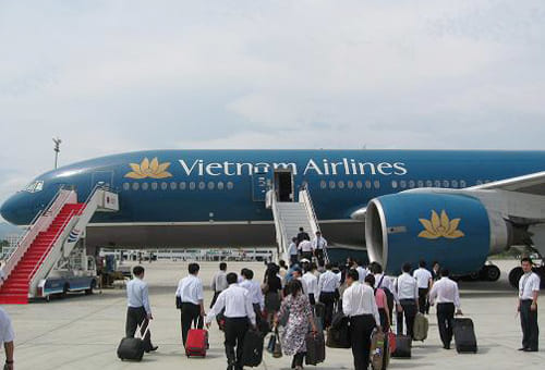 Vietnam Airlines đang bán vé chặng này ngày mùng 5,6 tháng giêng chỉ còn hạng thương gia với giá từ 9,6 triệu đồng/vé