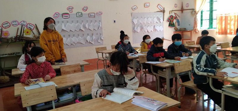 Trường PTDTBT Tiểu học số 1 Sín Chéng (Si Ma Cai, Lào Cai) duy trì sĩ số 80% khi học sinh quay lại học trực tiếp. Ảnh: NTCC