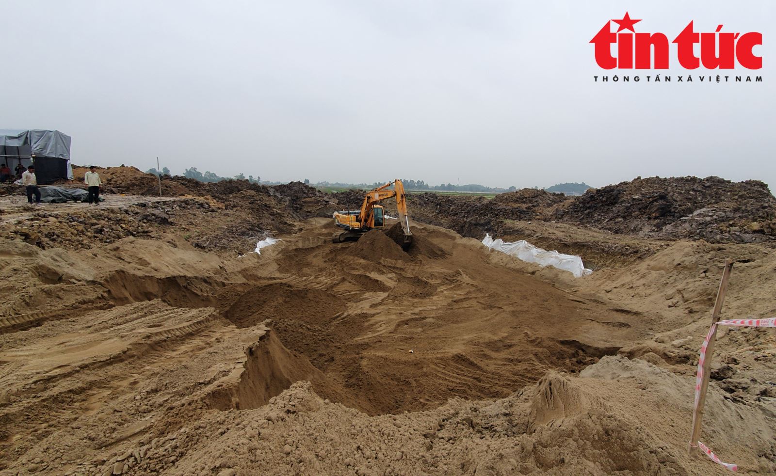 Cát là loại vật liệu không thể thiếu đối với hạng mục gia tải nền đất yếu tại các dự án hiện nay