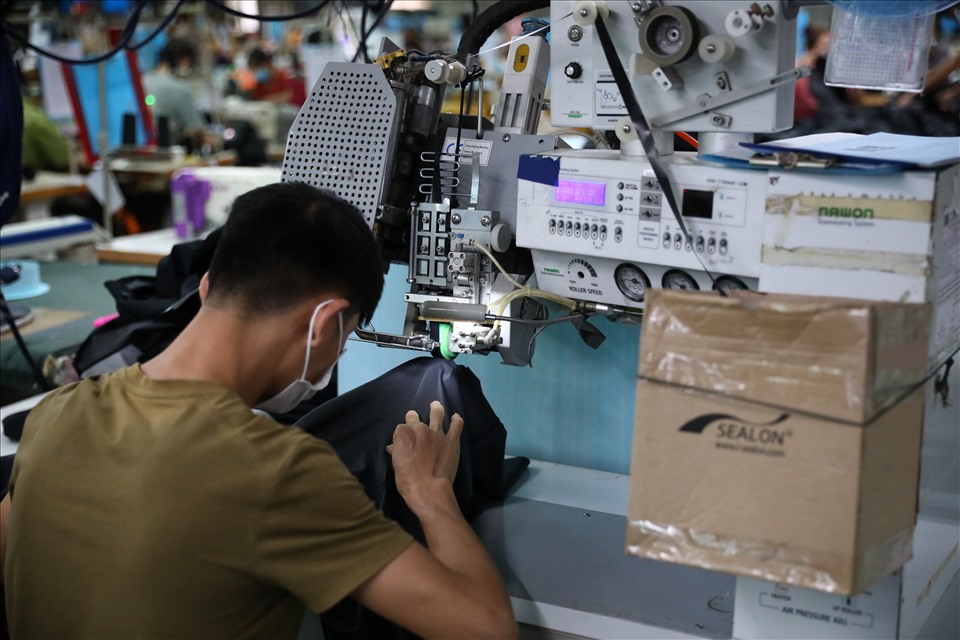 Hàng loạt doanh nghiệp trong nước đã trở lại hoạt động trong quý I/2022. Ảnh: Cường Ngô