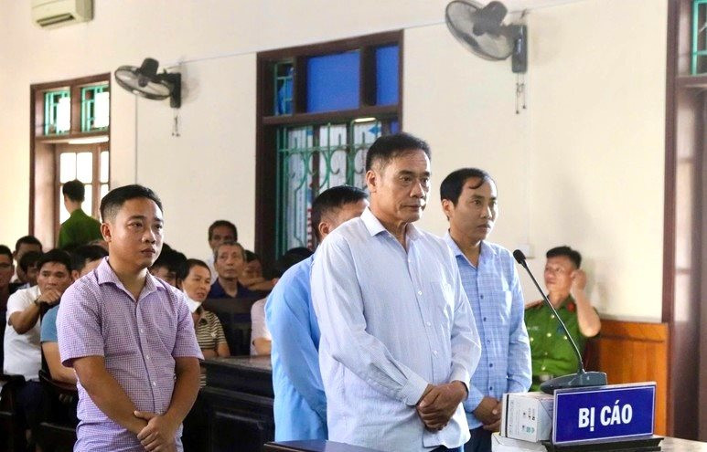 Bán đất quá quyền hạn, 4 cựu cán bộ xã ở Hà Tĩnh lĩnh án