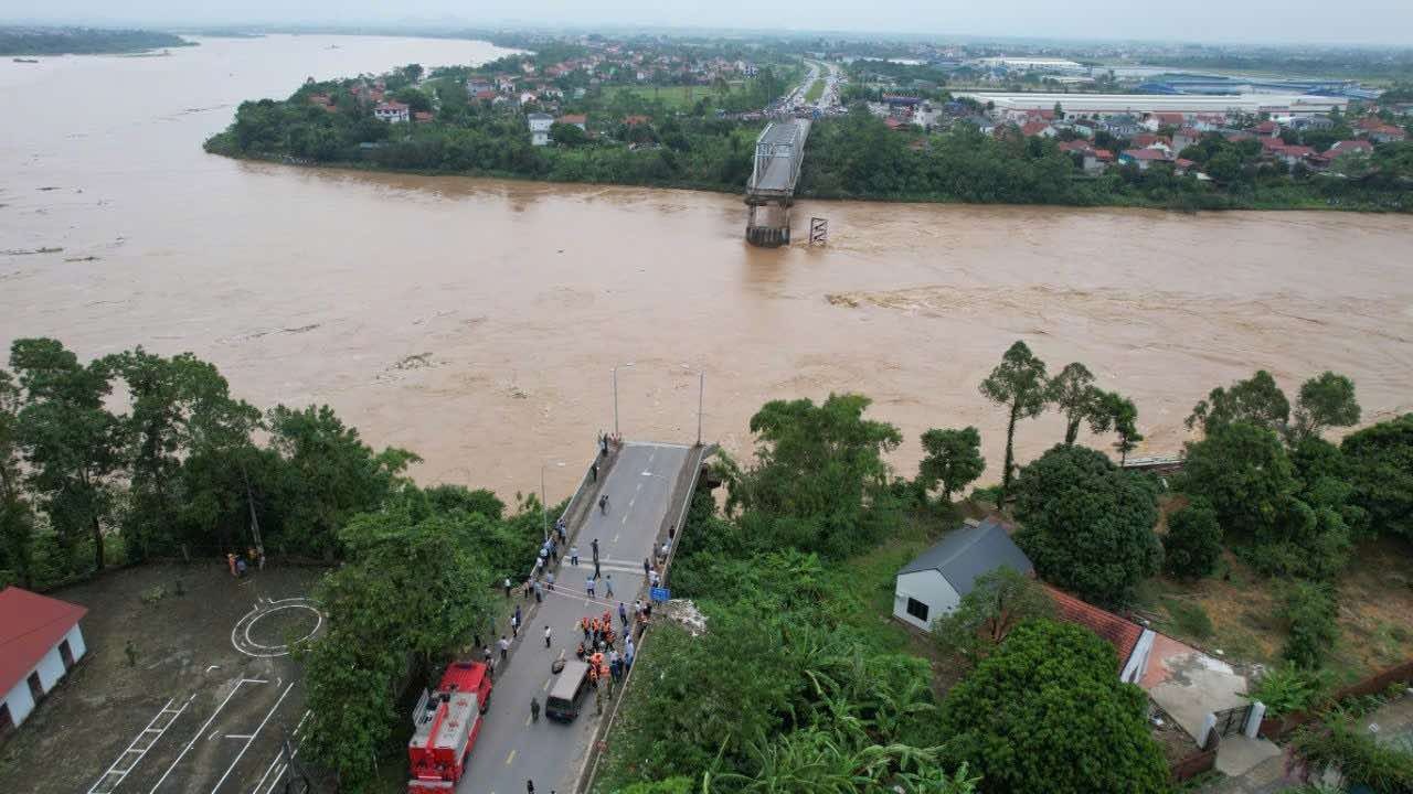 Đề xuất xây cầu Phong Châu kinh phí 875 tỉ đồng theo quy trình khẩn cấp