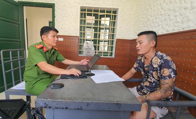 Một đối tượng ở Hà Tĩnh liều lĩnh dùng dao chống trả khi bị vây bắt