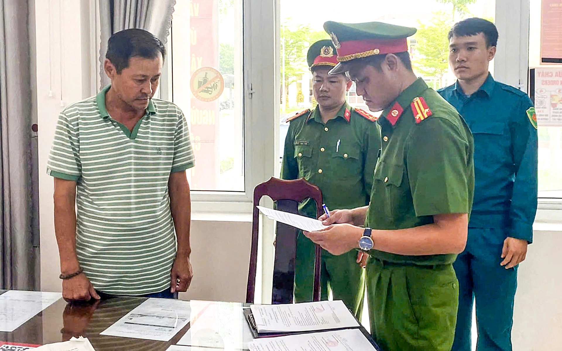Phó giám đốc chi nhánh ngân hàng vay mượn 50 tỉ rồi bán nhà, bỏ trốn