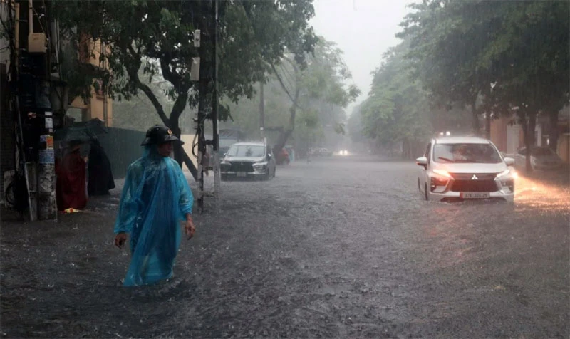Từ chiều tối mai, cảnh báo mưa lớn từ Hà Tĩnh đến Bình Định và bắc Tây Nguyên