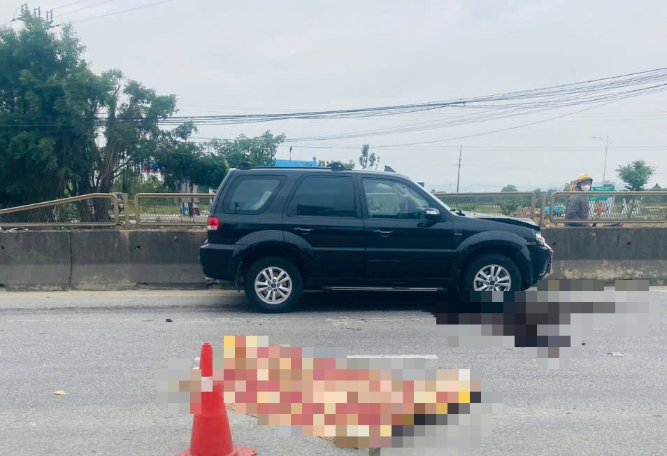 Tai nạn giao thông giữa ô tô biển xanh và xe đạp, cụ ông tử vong tại chỗ