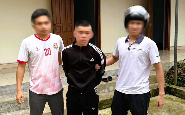 Con trai 17 tuổi nghi sát hại mẹ ruột