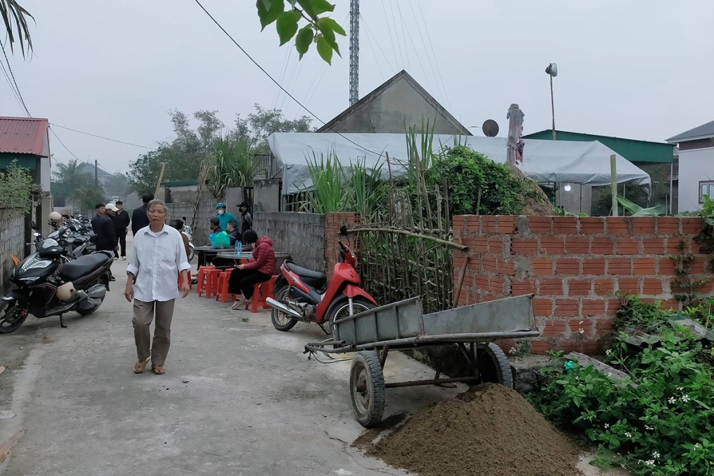 Ba người trong gia đình tử vong nghi do ngạt khí than