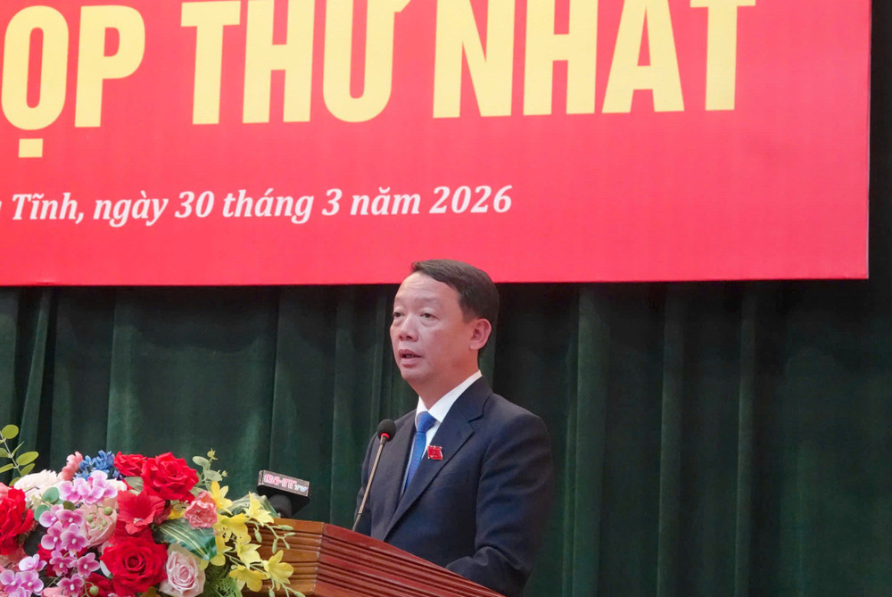 Kiện toàn nhân sự lãnh đạo HĐND và UBND tỉnh Hà Tĩnh nhiệm kỳ mới
