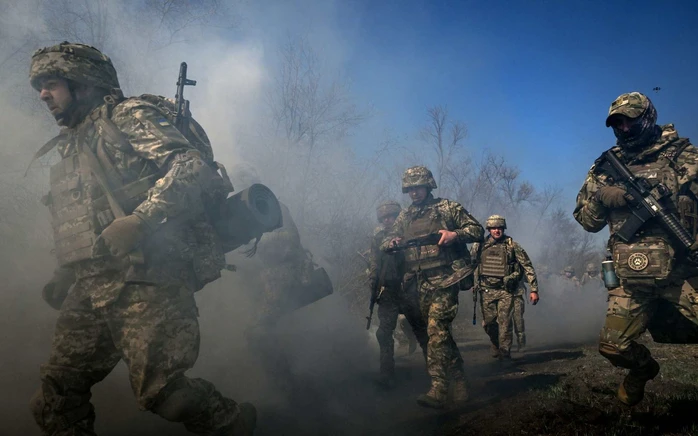 Nhiều nước lớn trong NATO nói "không” với tăng viện trợ quân sự cho Ukraine