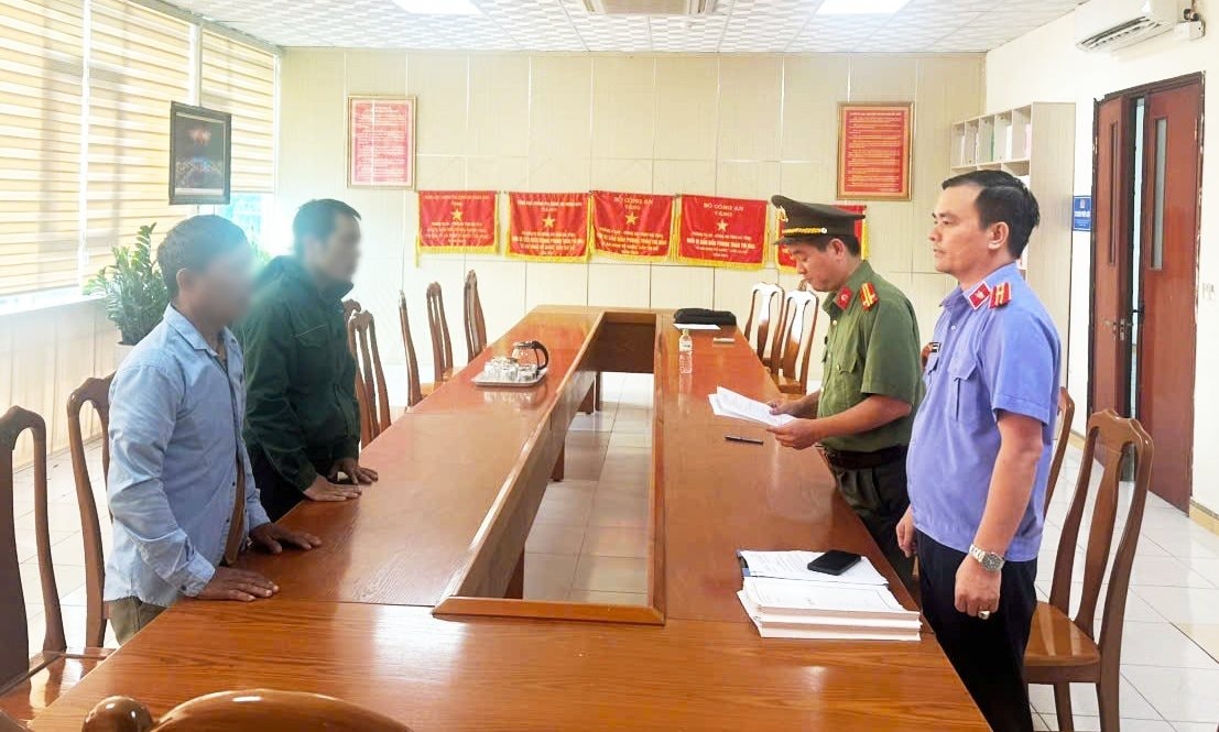 Hàng xóm vác dao đối đầu vì lối vào nghĩa trang